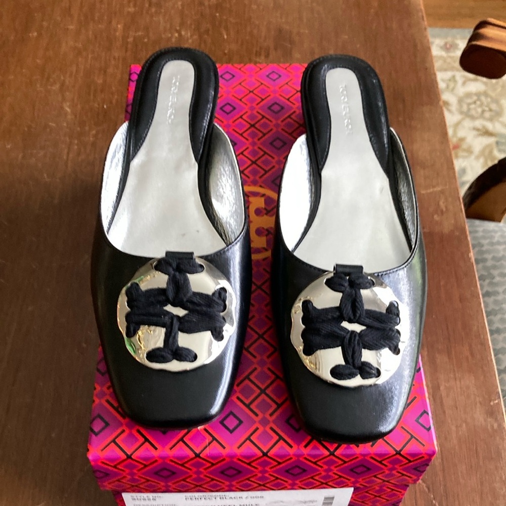 Tory Burch 8.5 WovenLogo Kitten Heel Mule Goat Leather